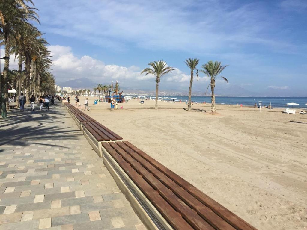 Lovely Beach House With Terrace San Juan Alicante El Campello Bagian luar foto